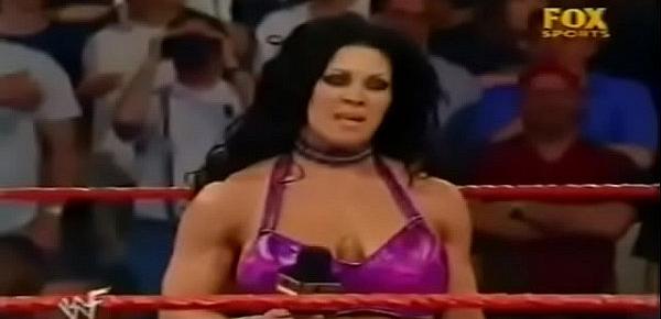  Trish Stratus vs Chyna. Raw 2001.